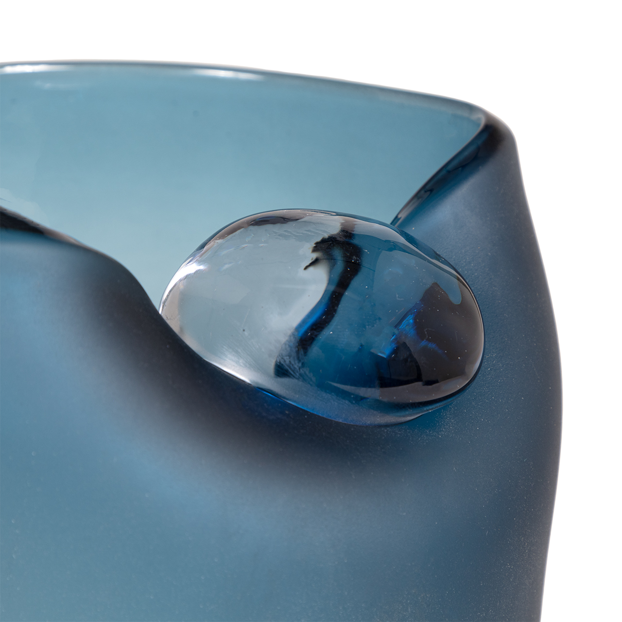 Alessia Vase 7