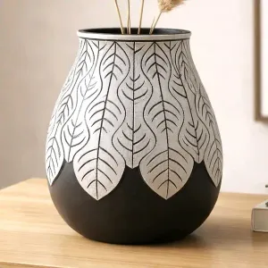 Pearl White And Black Vase 6x6x9in 1