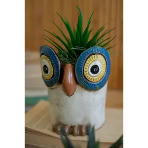 Set of 3 Ceramic Owl Planters 3