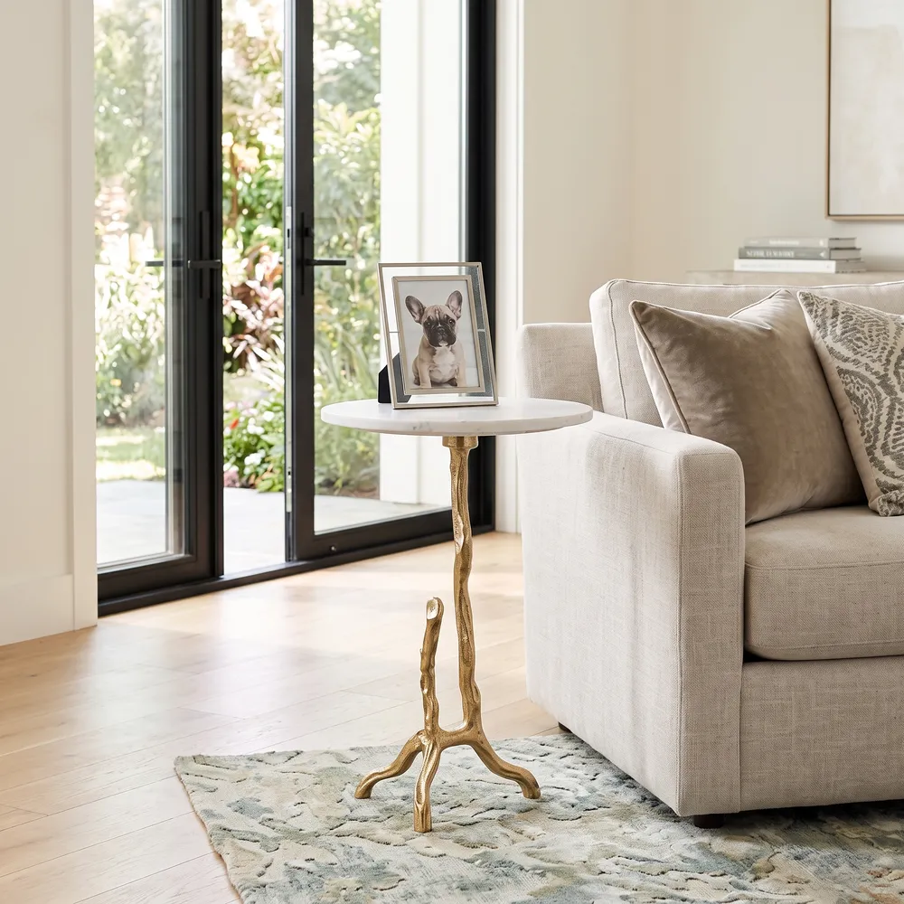 BRAE WHITE TABLE 22 (IN)