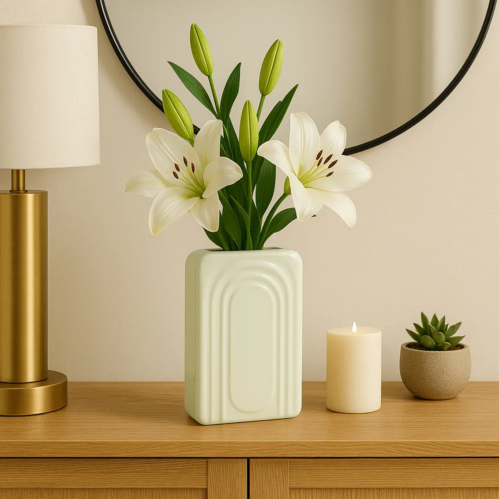 GRAYDONTON WHITE VASE 7 (IN)