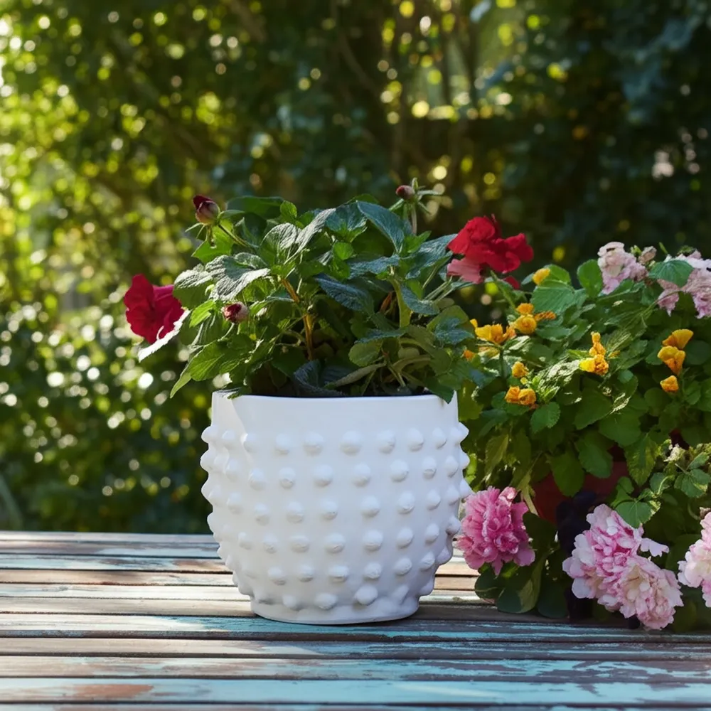 JUNELAKE WHITE PLANTER 6 (IN)