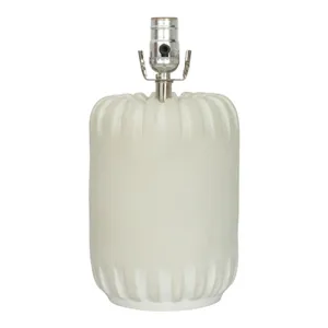 HUNTERRIDGE IVORY LAMP 20 (IN) 3