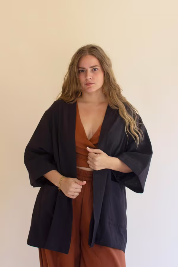Short Kimono with Front Pockets / Midnight