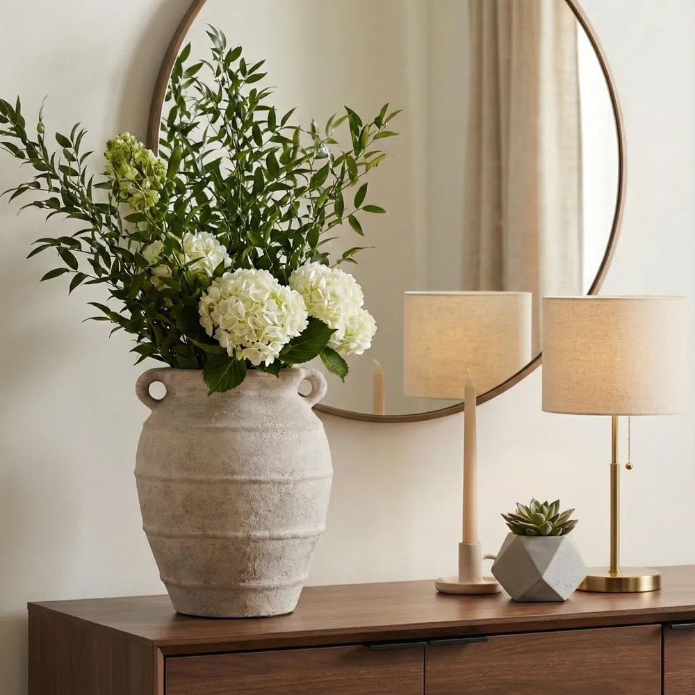 LONDONHAVEN IVORY VASE 16 (IN)