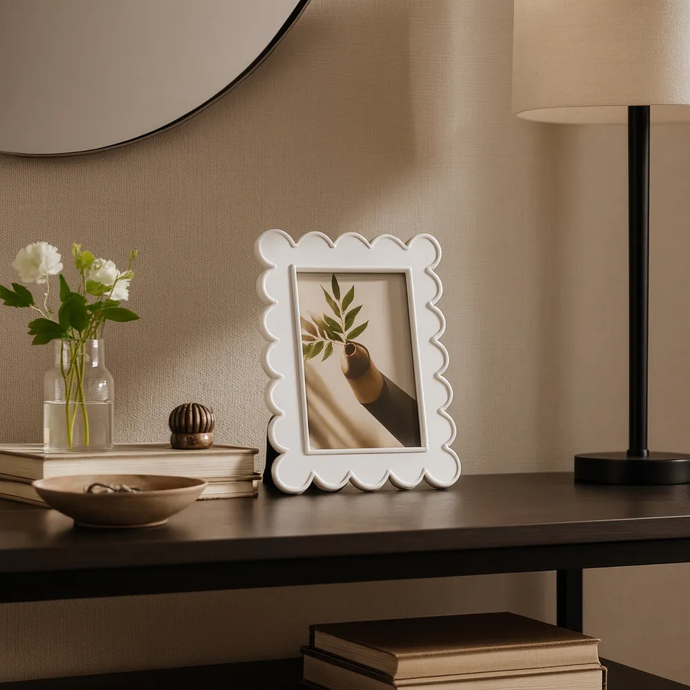 BRONSONPORT WHITE FRAME 8 (IN)