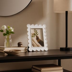 BRONSONPORT WHITE FRAME 8 (IN) 10