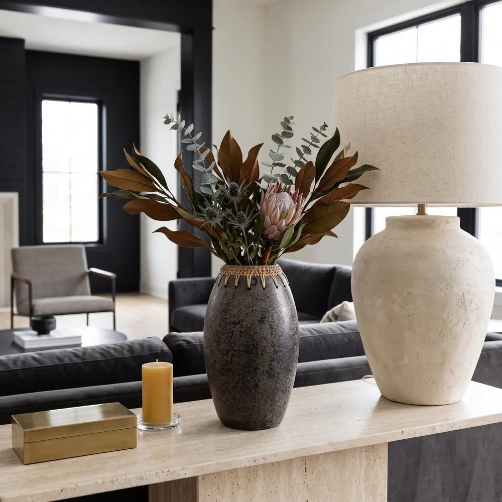 BYRONHOLM BLACK VASE 13 (IN)