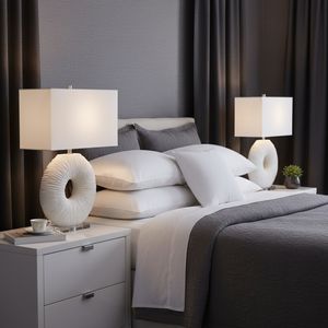 LANDONHAVEN WHITE LAMP 31 (IN) 10