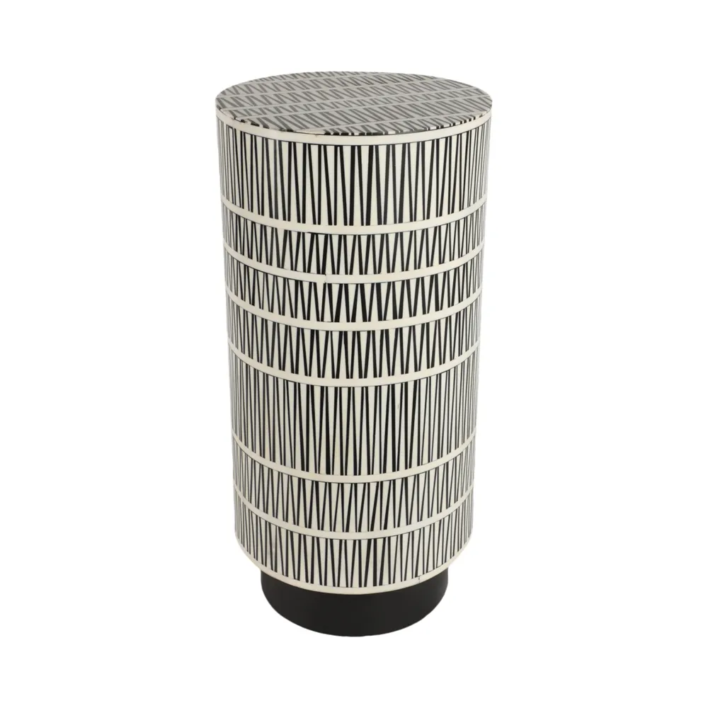 HENLEY BLACK TABLE 23 (IN)