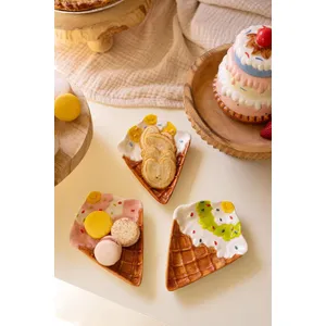 Set of 3 Ceramic Ice Cream Cone Plates 1