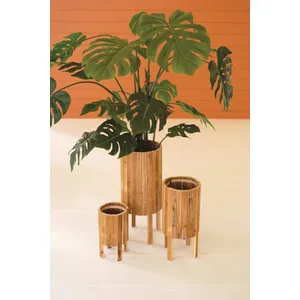 Set of 3 Round Recycled Slatted Wood Planters 1