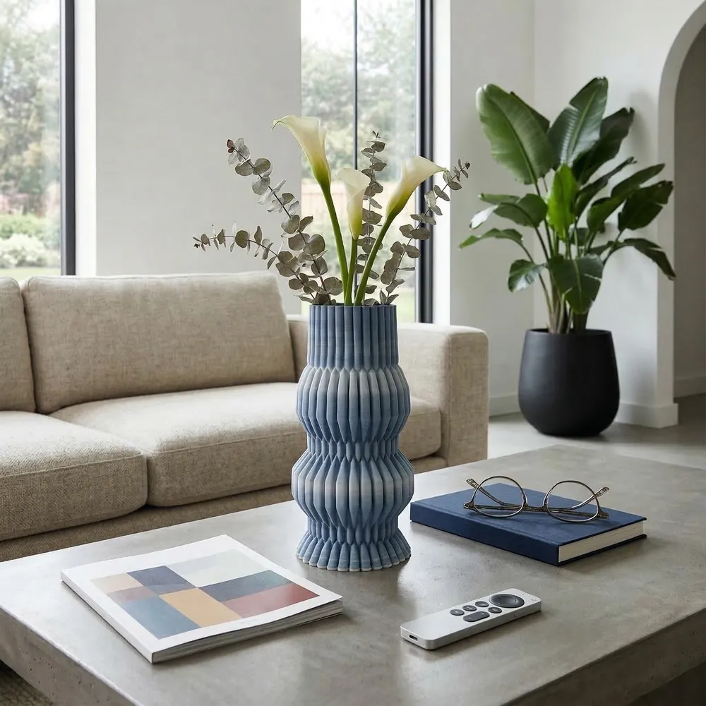 GRIFFINRUN BLUE VASE 11 (IN)