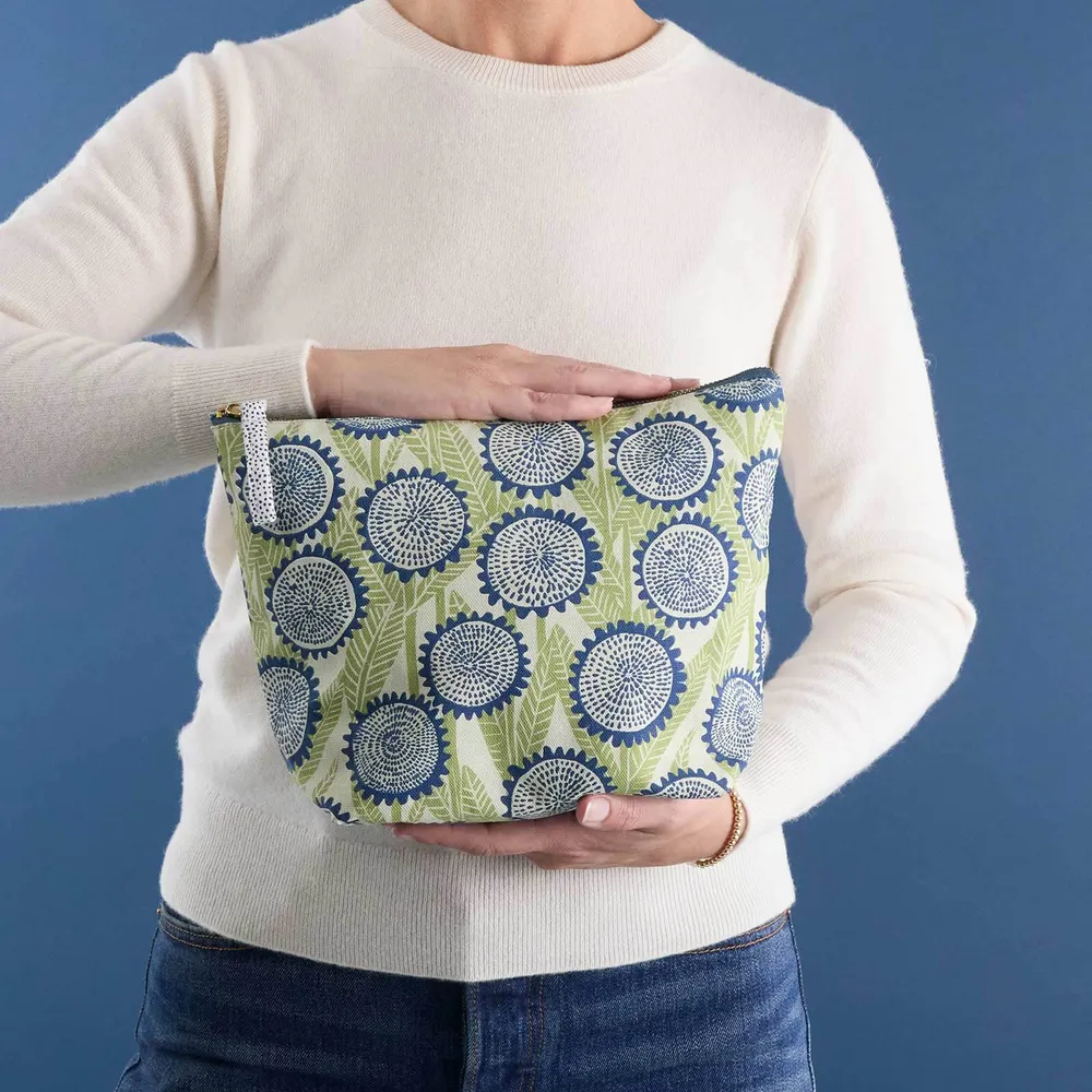 Wynn Large Essential Canvas Pouch