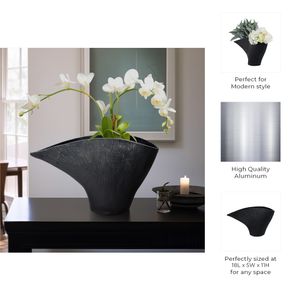 CALDERWORTH BLACK VASE 11 (IN) 10