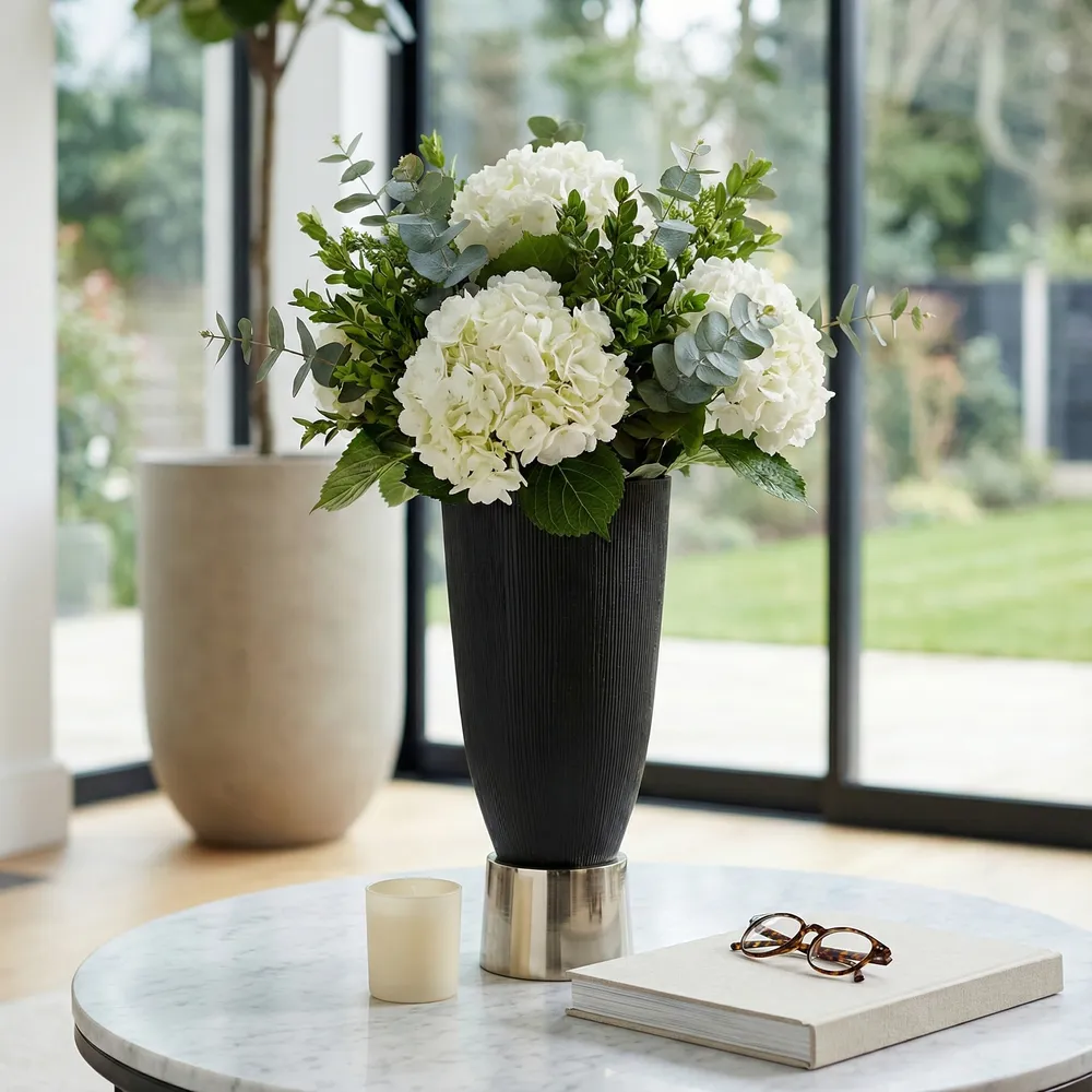 SHAWCREST BLACK VASE 16 (IN)