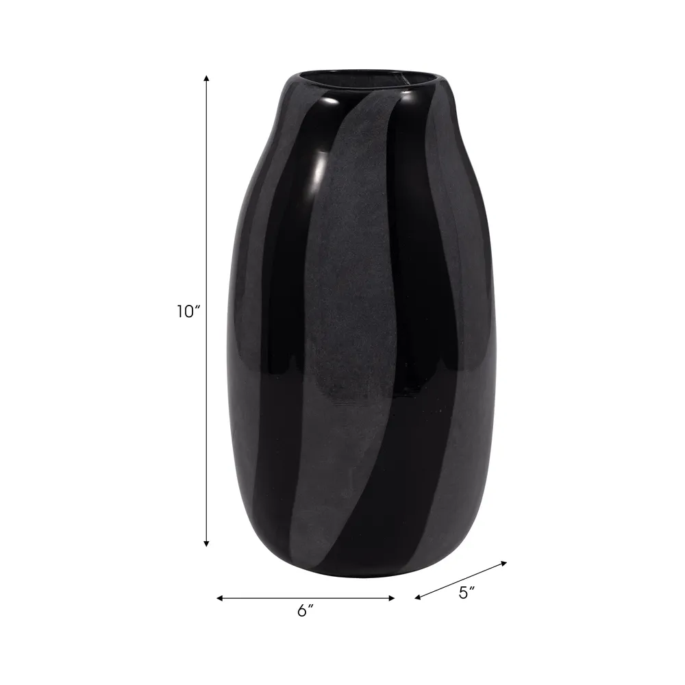 TARYNSHAW BLACK GLASS VASE 10 (IN)