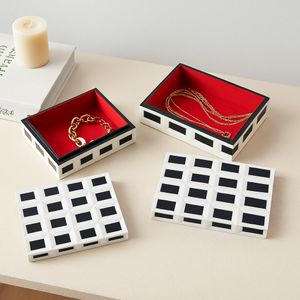 CARLINSTONE SET OF 2 WHITE BOXES 5 (IN) 10