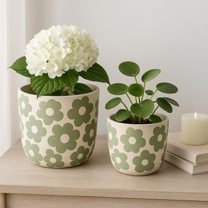 AXELGROVE SET OF 2 GREEN PLANTER 8 (IN) 9