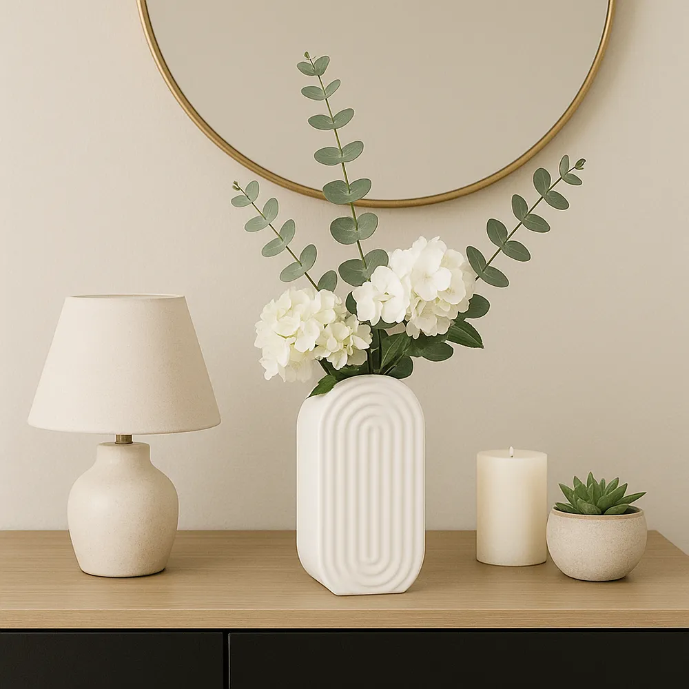ELTONLAND WHITE VASE 9 (IN)