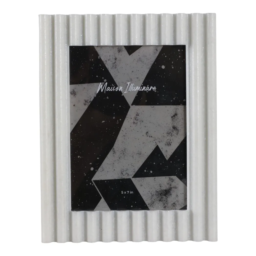 NILESTONE WHITE FRAME 9 (IN)
