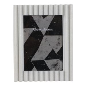 NILESTONE WHITE FRAME 9 (IN) 1