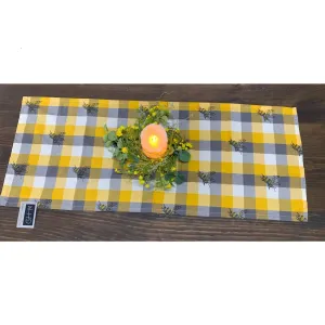 Honey Bee Runner 14x36in 1