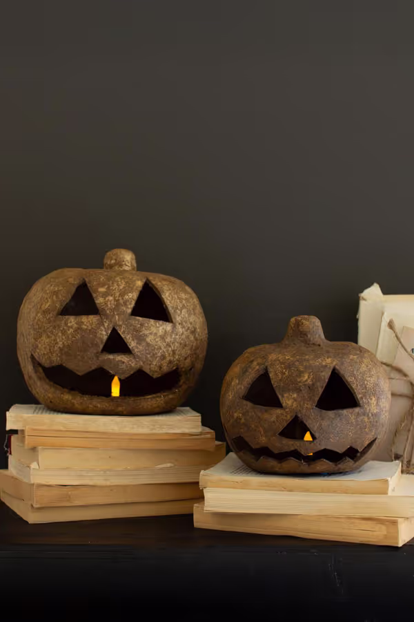 Set of 2 Paper Mache Jack-O-Lanterns