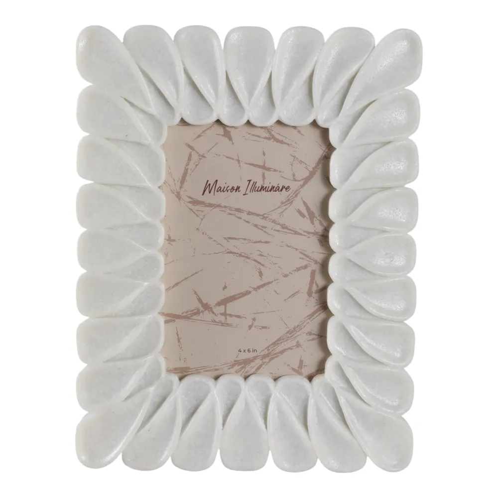 DERMOT WHITE FRAME 10 (IN)