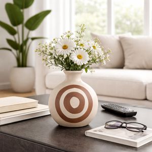 DALEYHOLM IVORY VASE 6 (IN) 11