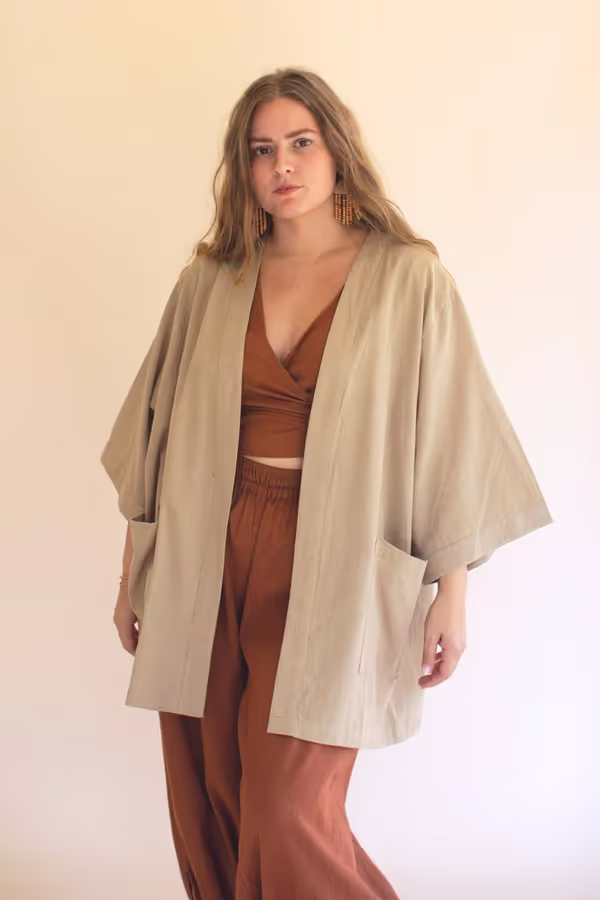 Short Kimono with Front Pockets / Oatmeal