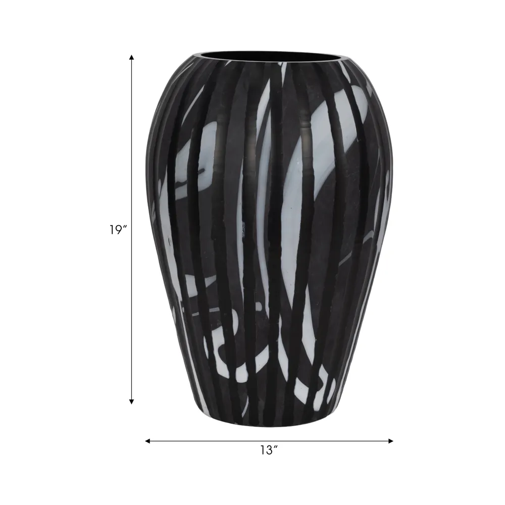 GARFIELDTON BLACK GLASS VASE 19 (IN)