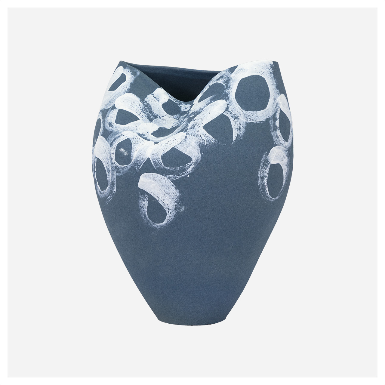 Zora Short Vase