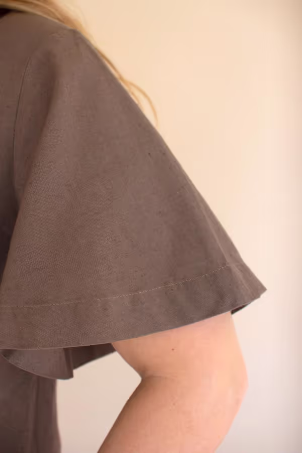 Short-Sleeve Button-Front Blouse with Collar / Oregano