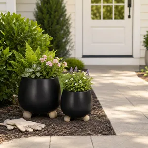 SUTTONOAK SET OF 2 BLACK PLANTER 8 (IN) 2