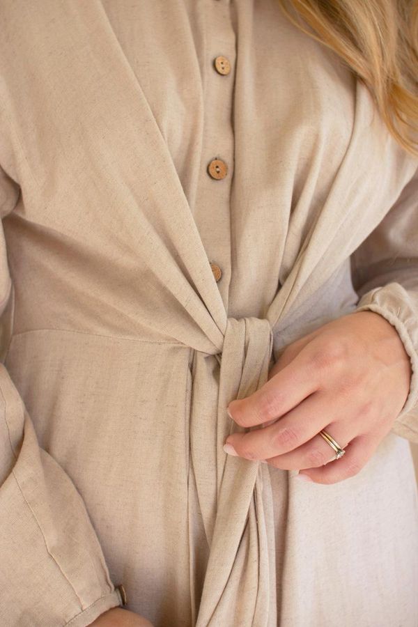Long-Sleeve Button-Front Dress with Front-Tie Detail / Oatmeal