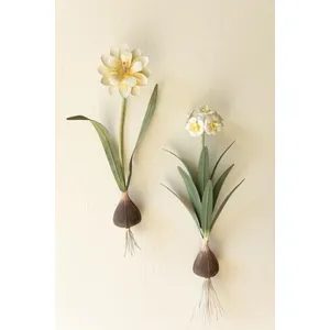 Set of 2 Painted Metal Flower Wall Sconces 5