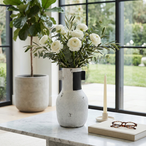 HENDONROSE IVORY VASE 15 (IN) 11