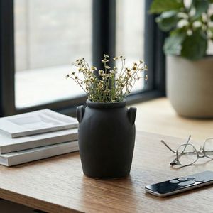 GLOVERMILL BLACK VASE 7 (IN) 2