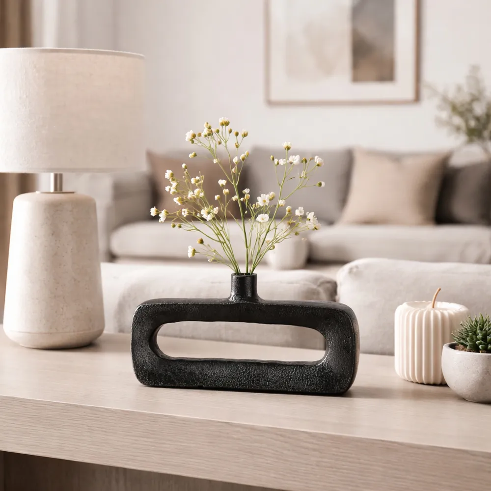 CLAYLEY BLACK VASE 4 (IN)