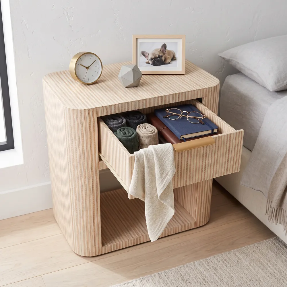 DUNCANMORE IVORY TABLE 24 (IN)