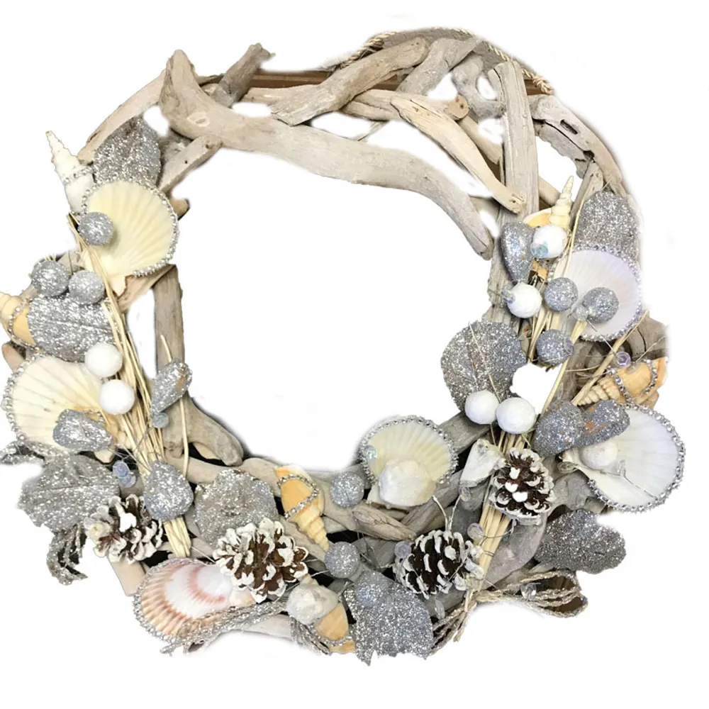 18" DRIFTWOOD & SHELL WREATH