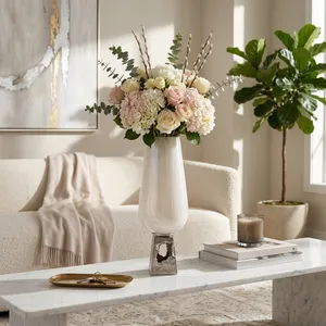 GRANTHAMLEY WHITE GLASS VASE 19 (IN) 2