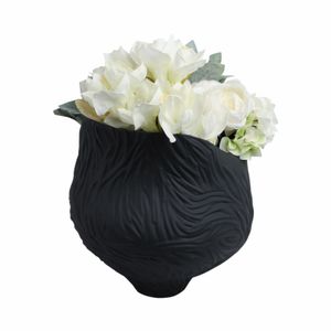THORNTONPARK BLACK VASE 16 (IN) 3