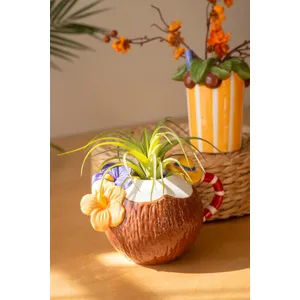 Set of 2 Ceramic Cocktail-Inspired Vases 3
