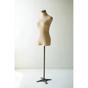Floor Mannequin 5