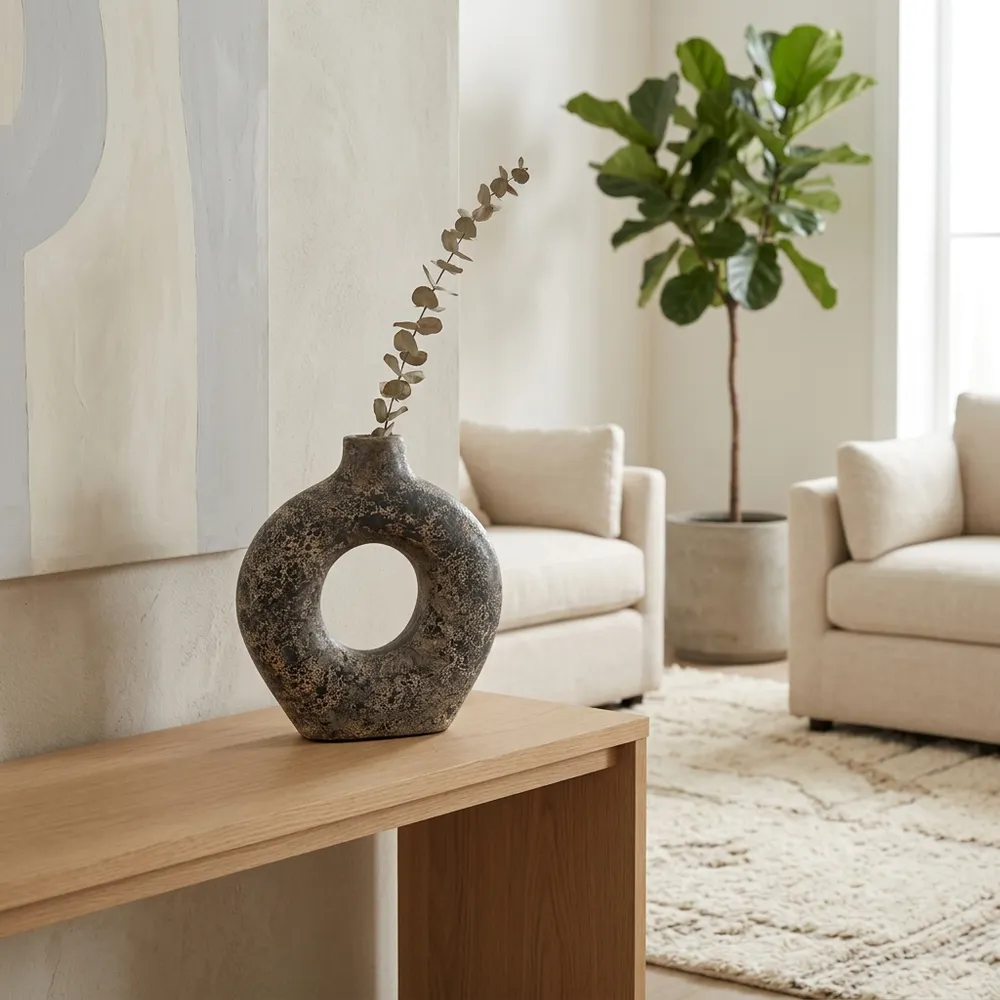 COVEDALE BLACK VASE 11 (IN)