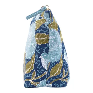 Chrysanthemum Bird Large Essential Canvas Pouch 6