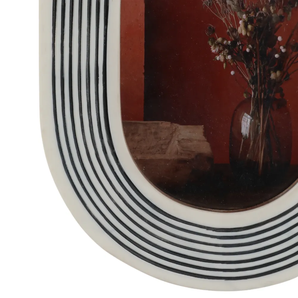 EMMONSFIELD BLACK FRAME 9 (IN)
