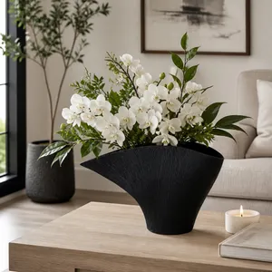CALDERWORTH BLACK VASE 11 (IN) 11